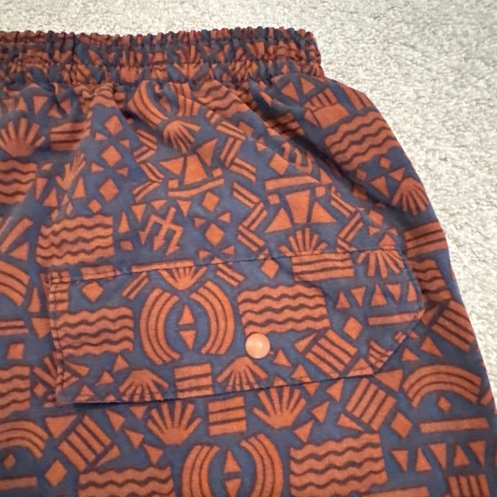 Patagonia Shorts Mens Small RUST/BLACK AZTEC Baggies Swim Trunks Lined - Picture 12 of 16